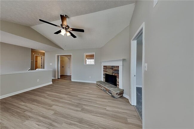 Photo - 178 Colton Dr