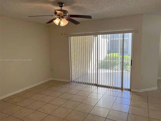 Photo - 1104 Glenmoor Dr Unit 1104