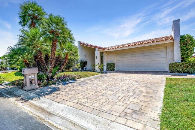 6 Colgate Dr
