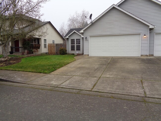 Photo - 7473 Parkplace Dr NE