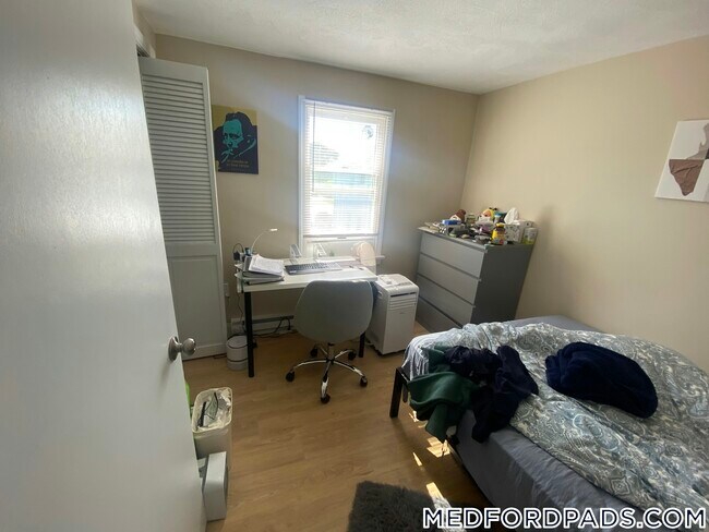 74 Frederick Ave