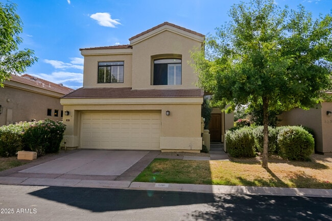 Building Photo - 8100 E Camelback Rd Rental