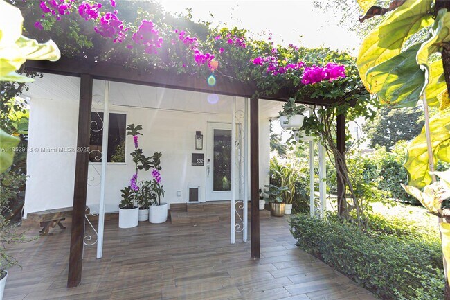 Photo - 532 NW 100th St