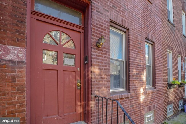 Photo - 2022 Ogden St Townhome