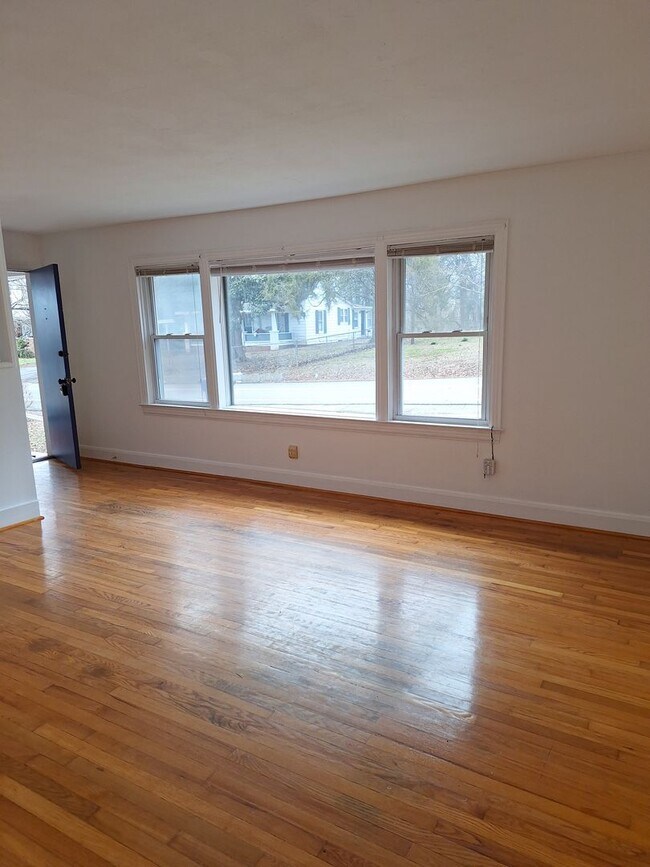 Photo - 450 Highland Ave NW Unit A