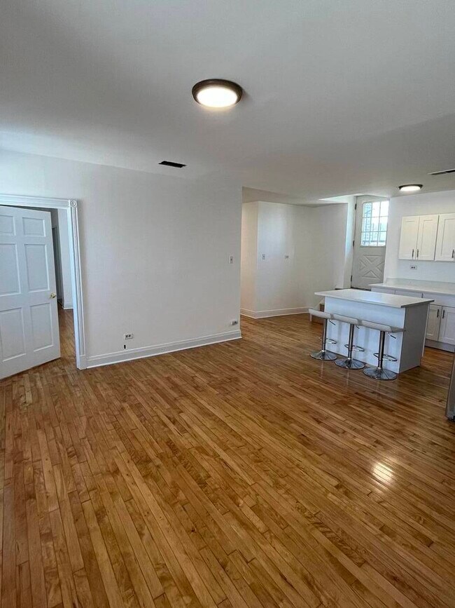 Photo - 8016 S Halsted St Unidad 2N