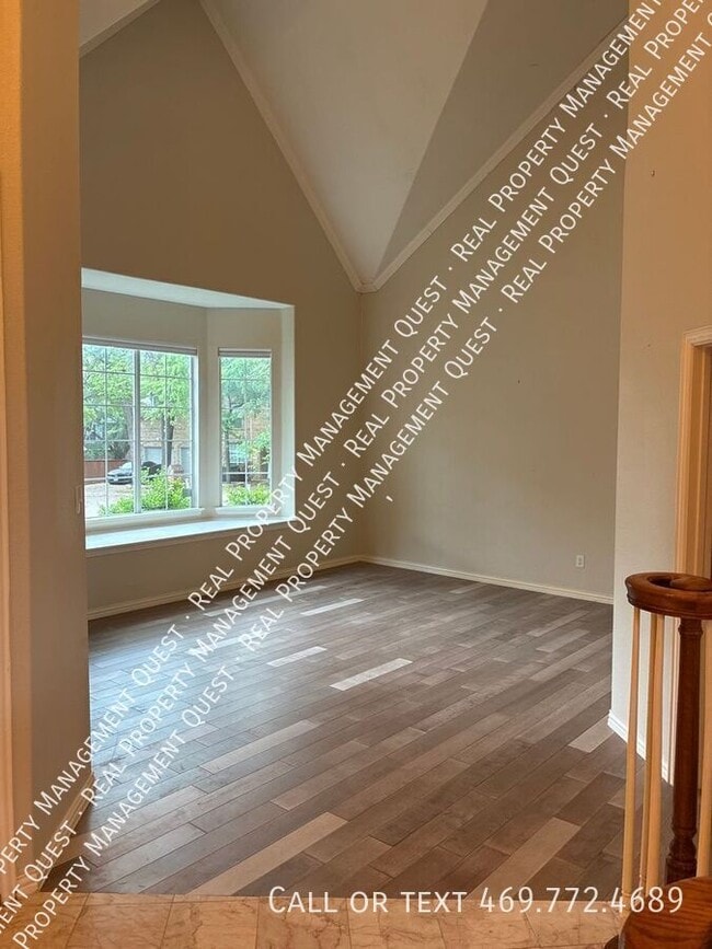 Photo - 3731 Edgewood Ct