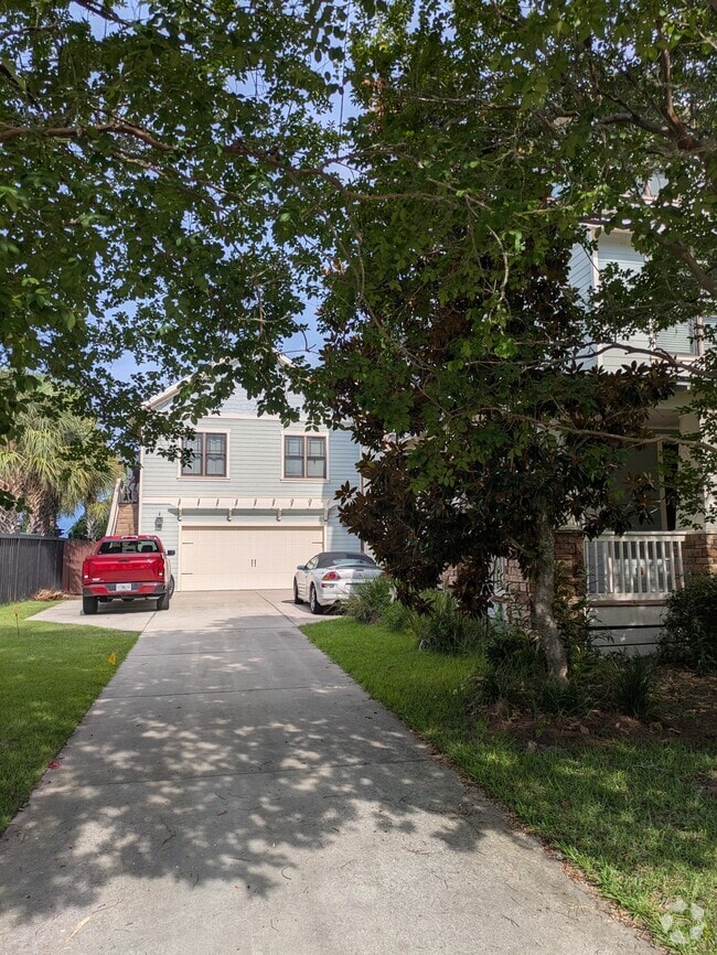 Building Photo - 308 Coconut Grove Ct Unit Carriage House
