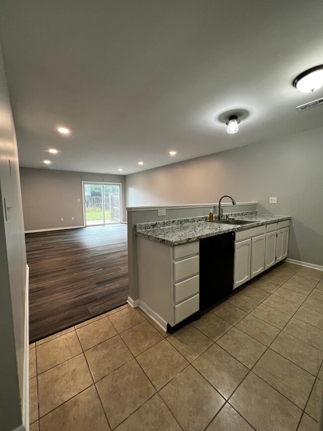 Photo - 4 Plantation Ln Unit D