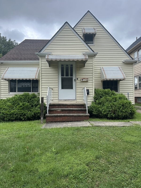 Building Photo - 9201 Bancroft Ave Rental