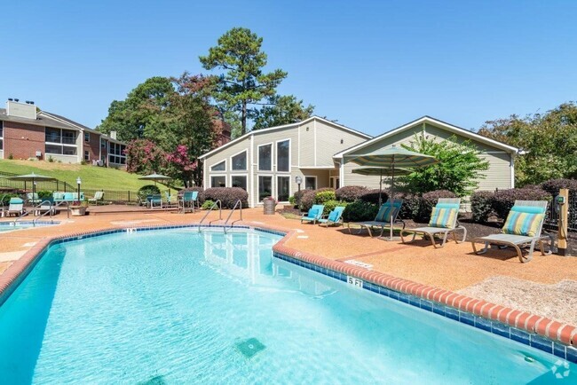 Building Photo - The Waterford Apartment Homes