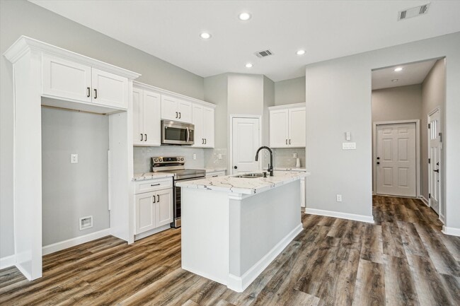 Photo - 4211 Faulkner St