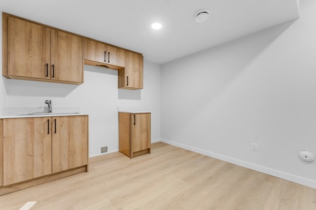 Photo - 6381 King Wynd SW Unit 5