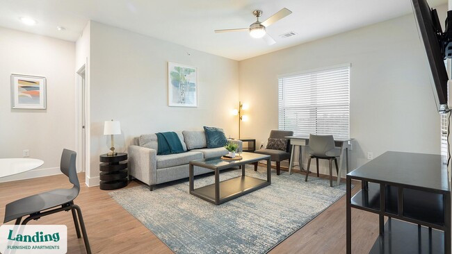 Building Photo - 3501 N Austin St Rental