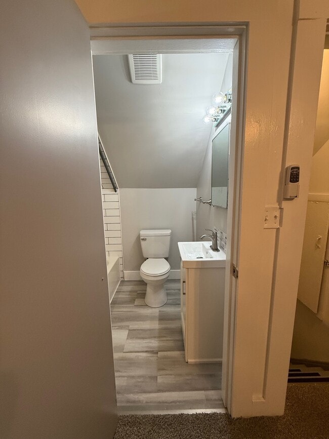 Photo - 1117 N B St Unit 1117 N B Street #2