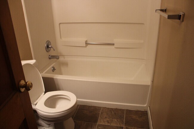 Photo - 923 Bluemont Ave Unidad Bluemont 923 A