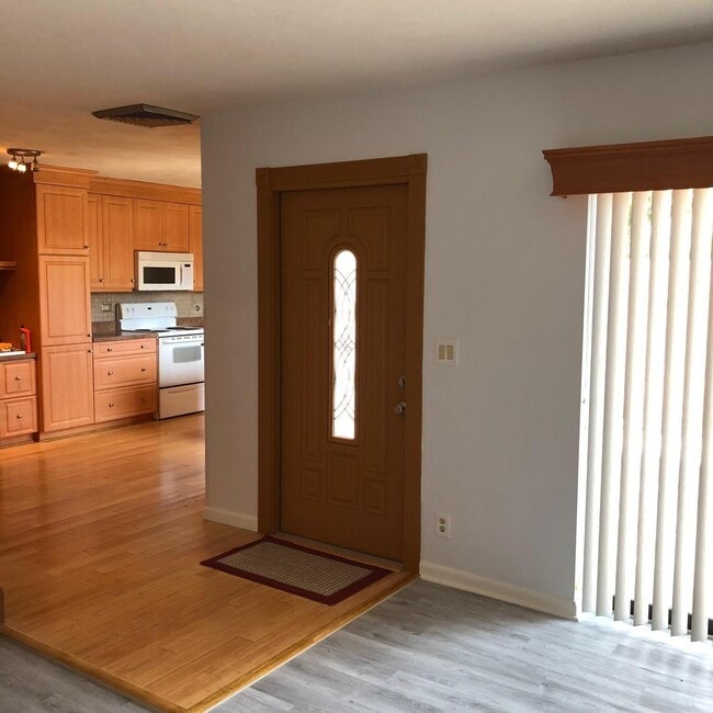 Photo - 6138 SE Riverboat Dr