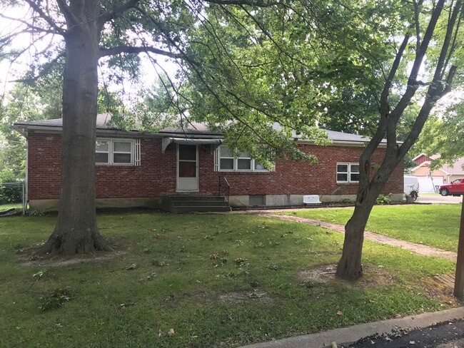 Photo - 2300 E 15th St