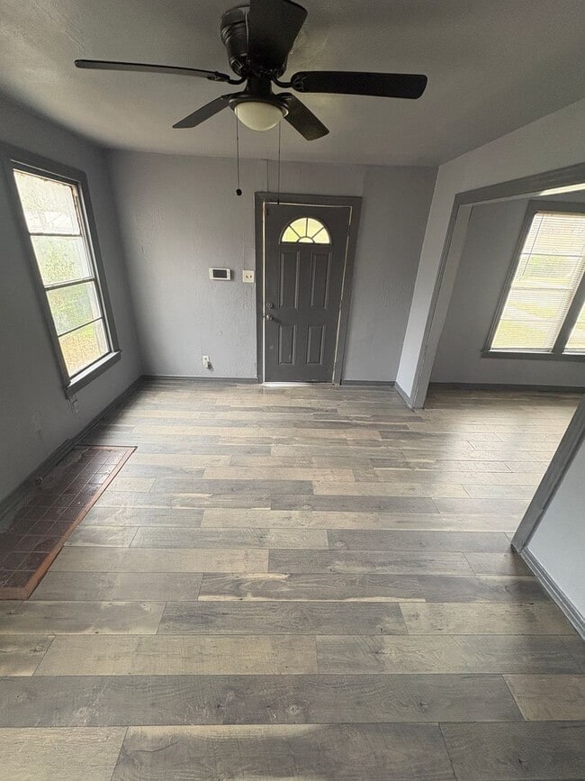 Photo - 2833 Morningside Dr