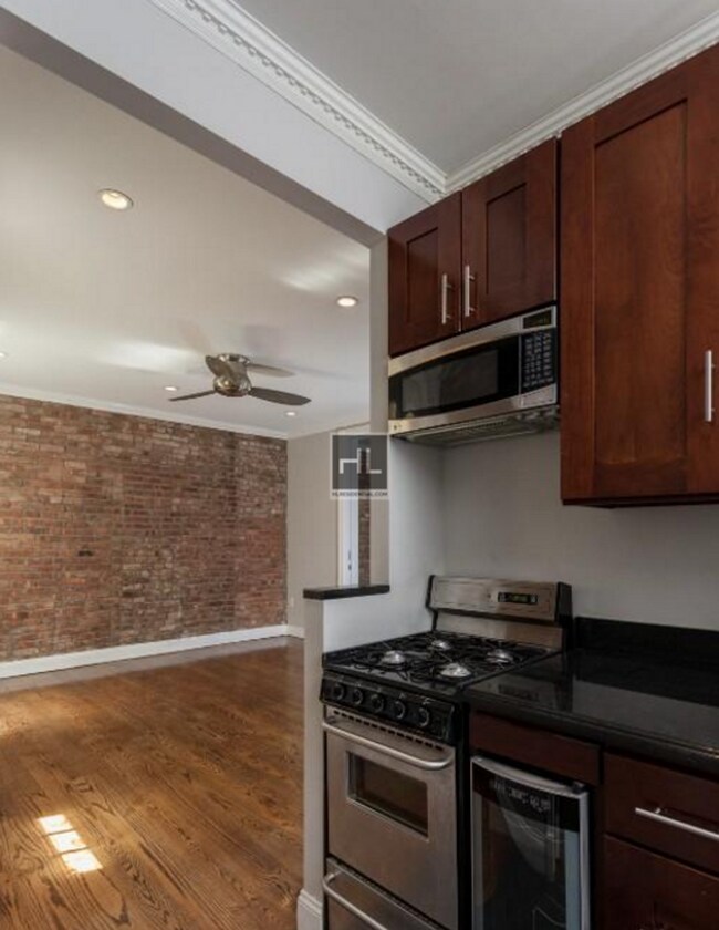 Photo - East 100th Street Unidad 4B