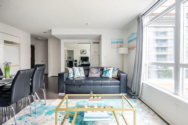 Photo - 129 Fort York Blvd Unit ID1345962P