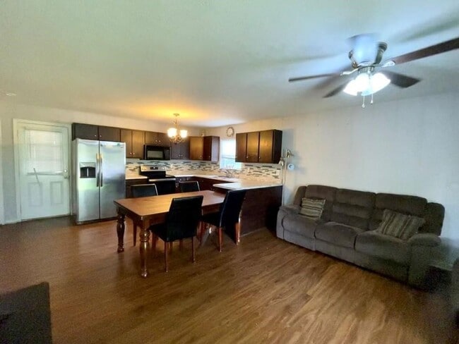 Photo - 304 Fairview Ave