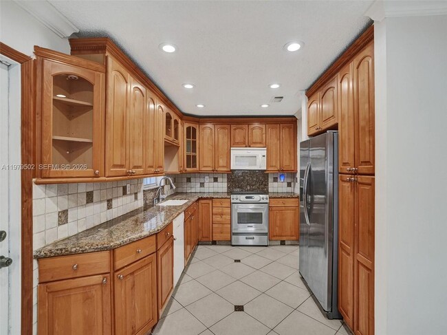 Photo - 3745 Piccadilly St