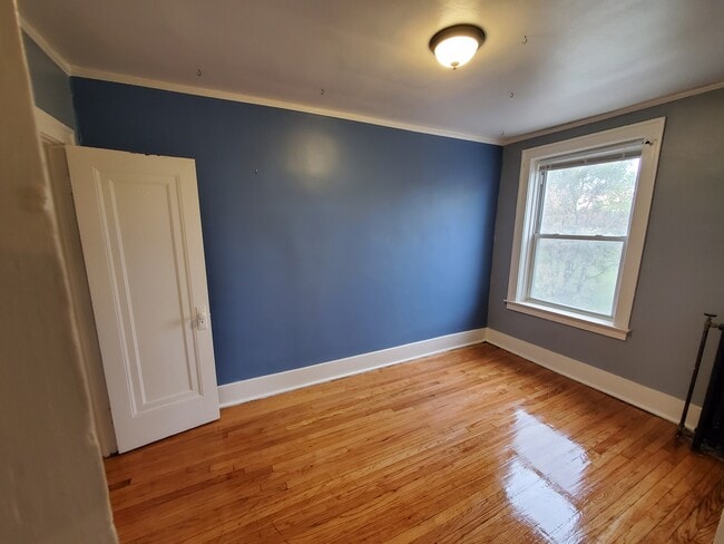 Photo - The Rochelle aka Fourth Willis