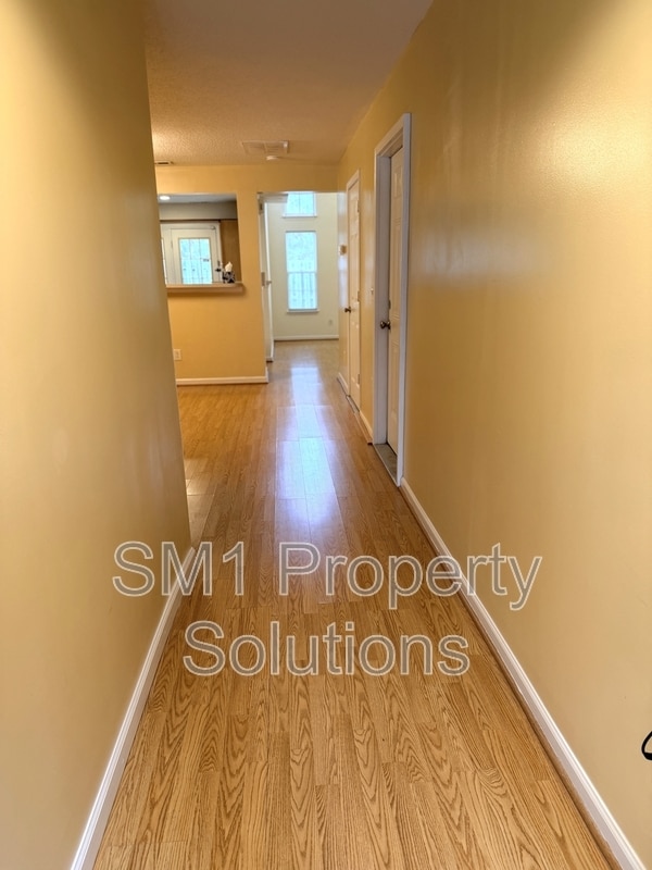 Photo - 5106 Bartholomew's Ln