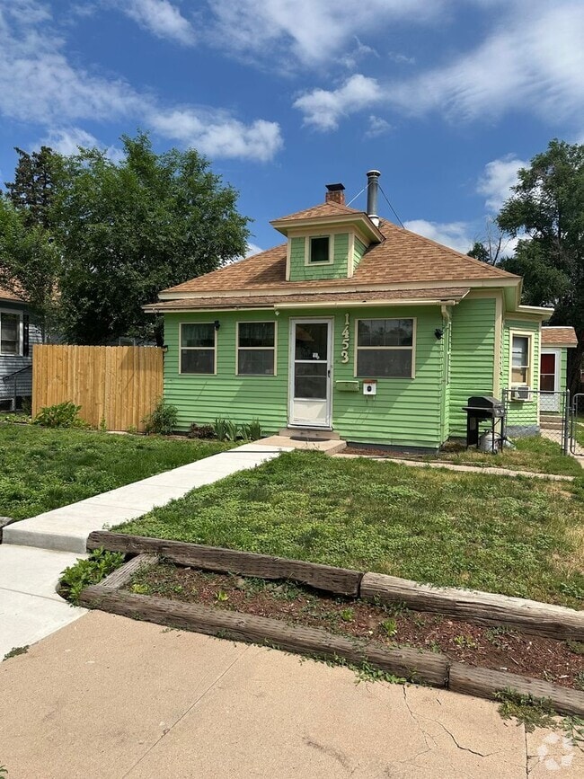Building Photo - DAE1453/1453 1/2 Unit 1453 1/2 Rental