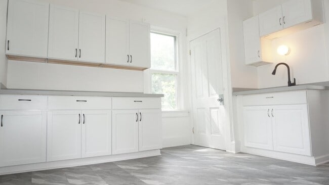 Photo - 1632 Murray Ave