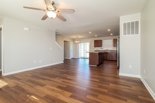 Photo - 12 Tattershall Rd