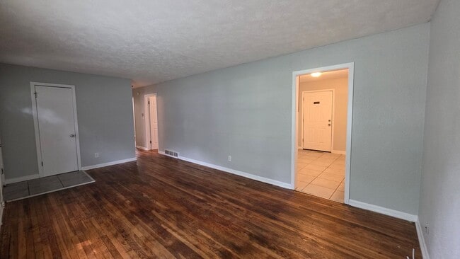 Photo - Beautiful 4 Bed, 2 Bath Home in Kansas City