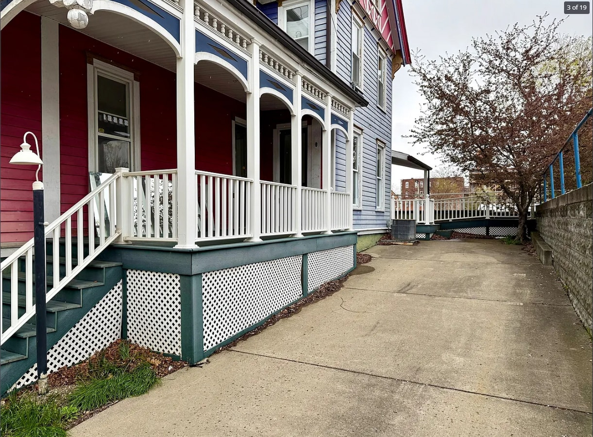 Photo - 113 Hawley St