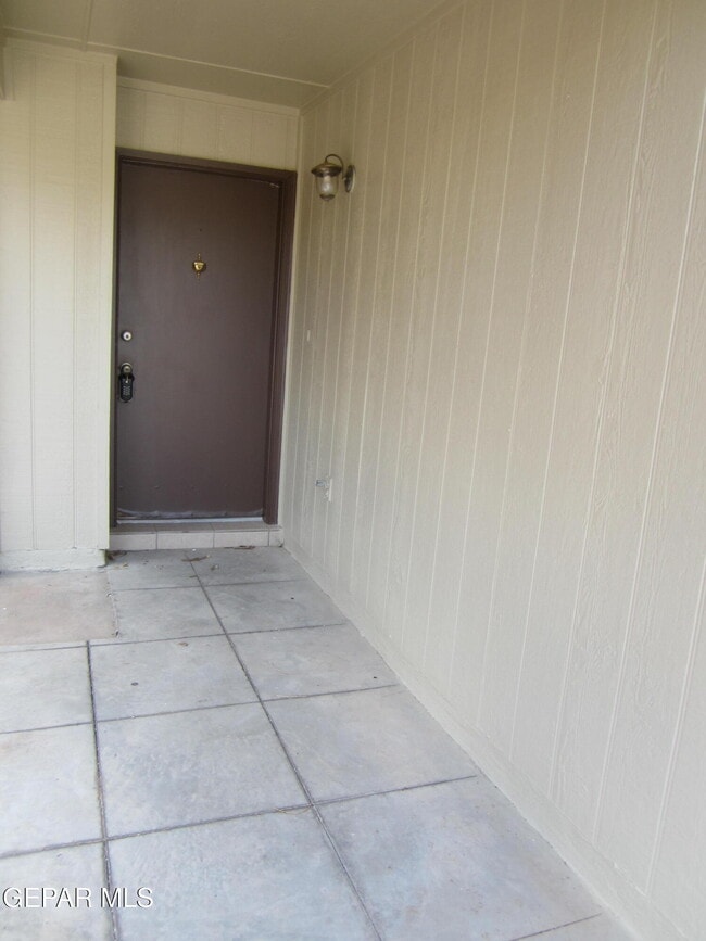 Photo - 538 Olmeca Dr