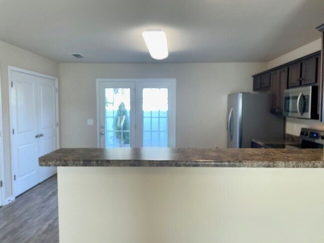308 Dill Ln