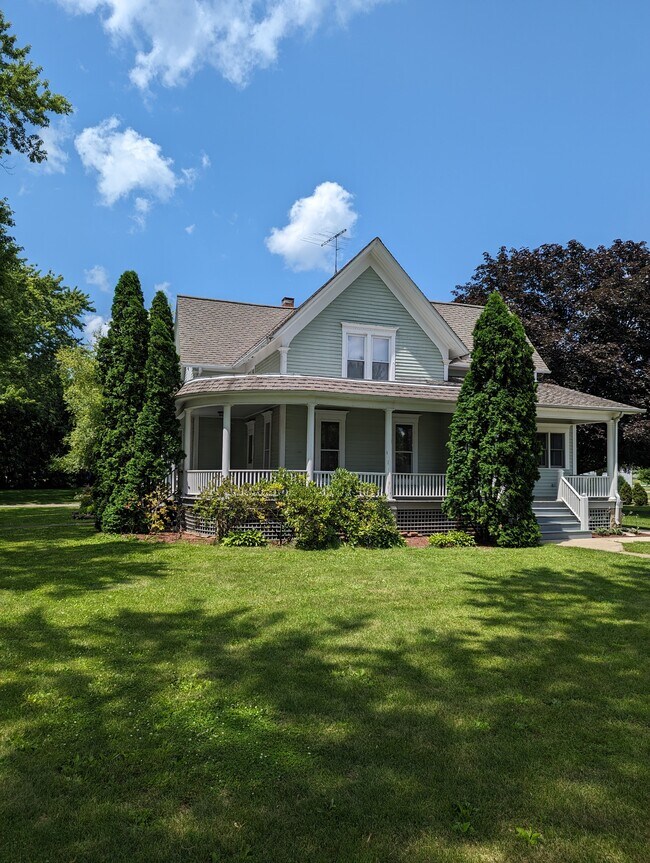 Photo - 202 W Cherokee Ave