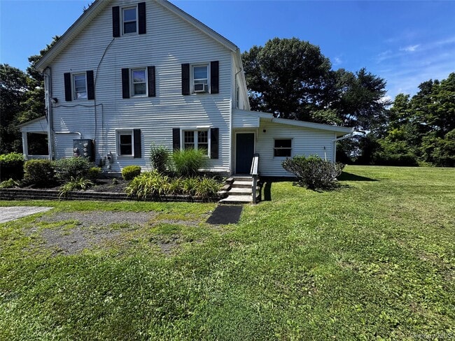 Building Photo - 289 Myers Corners Rd Unit 1 g
