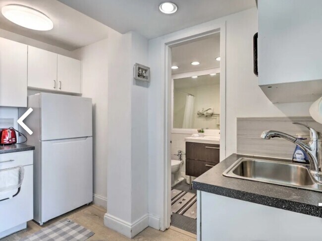 5445 Collins Ave Unidad 629