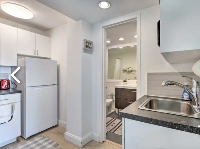 Photo - 5445 Collins Ave Unit 629
