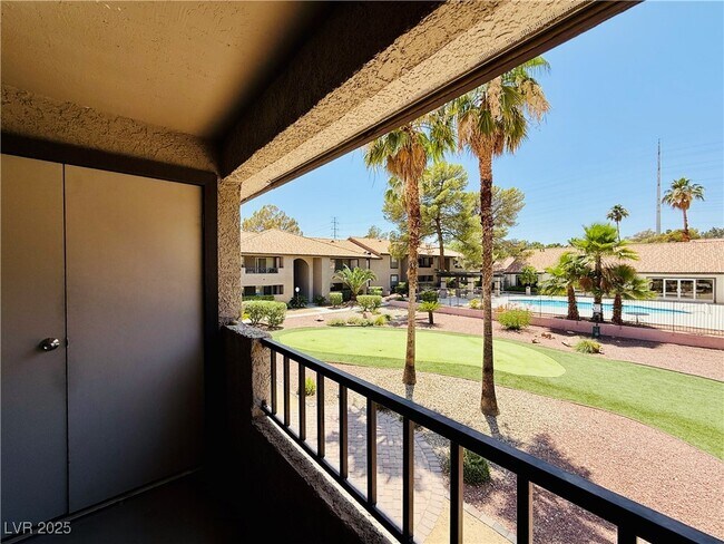 Photo - 2606 S Durango Dr Unidad 245 Rental