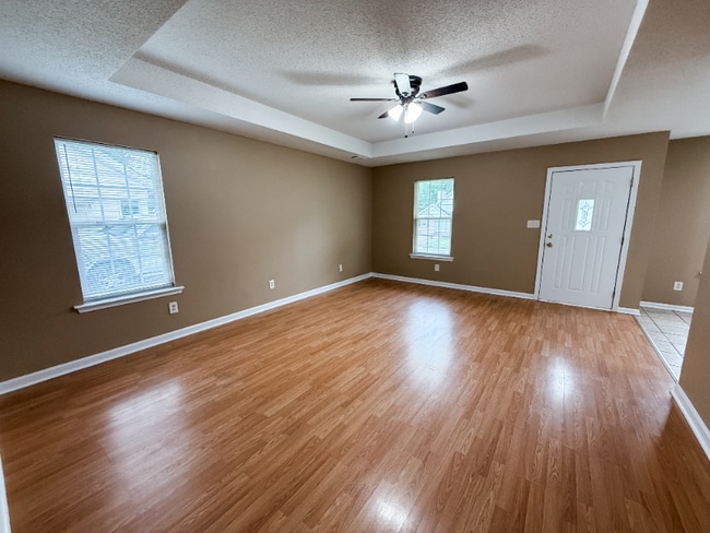 Photo - 304 Spring Creek Dr