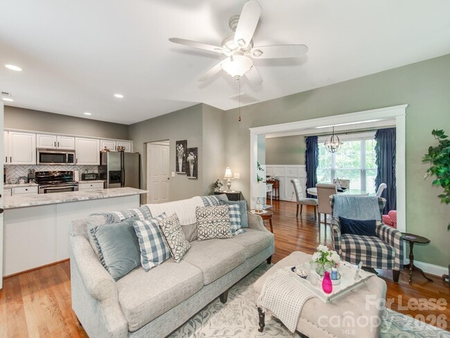 16415 Kelly Park Cir