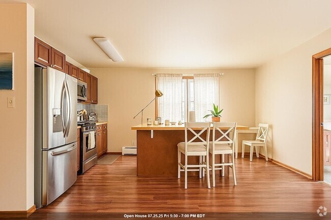 Building Photo - 551 John F. Kennedy Blvd Unit 3 Rental