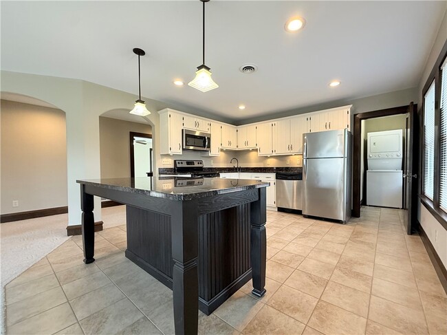 Photo - 161 Oakwood Ave
