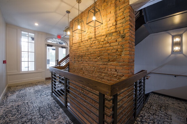 Photo - The Palmer House Apartments