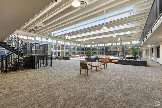 Lobby - 1612 Apartments