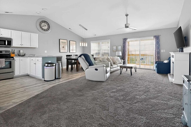Photo - 12 Oak Dr Unit SI ID1591571P