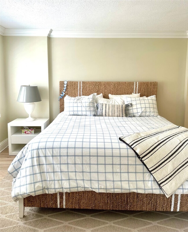 Photo - 1169 Hillsboro Mile Unit 411