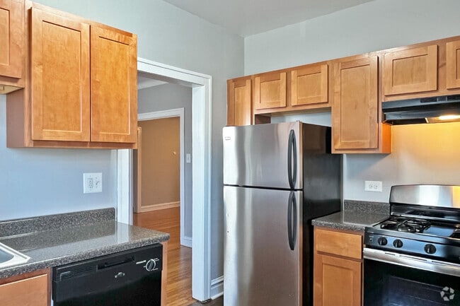 Building Photo - 814-820 S. Austin Blvd. Rental